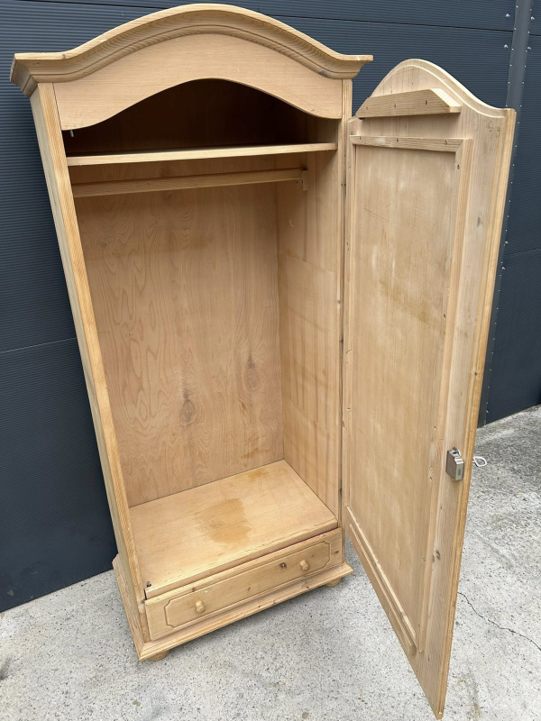 SKR06 - Vidiecká skriňa so zrkadlom - Cena 290€ 1