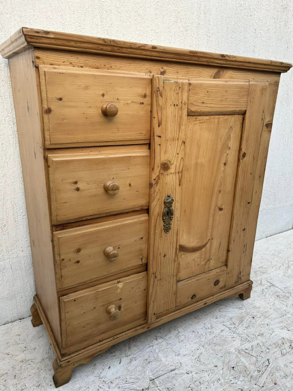 PS23 - Dobová potravinová skrinka - Cena 490€ 2