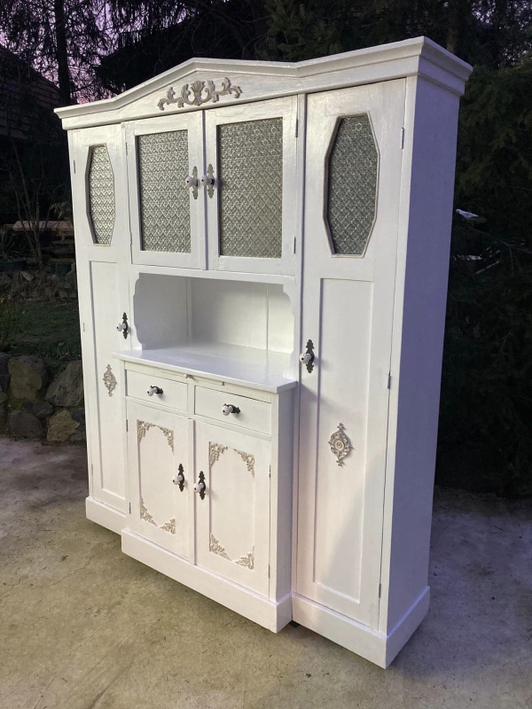 K67 - Famózny kredenc v provensálskom štýle - Cena 460€ 2