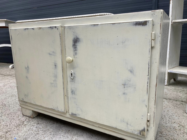 B02 - Botník retro biely vo vintage štýle. - Cena 65€ 1