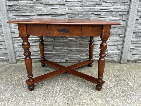 ST27 -Vidiecký stôl z tvrdého dreva v zreštaurovanom stave. - Cena 190€ 1