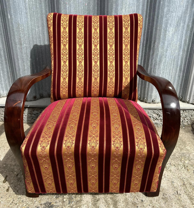 F100 - kreslá v štýle Art DECO vo farbe / golden / - Cena 290€ / ks 3