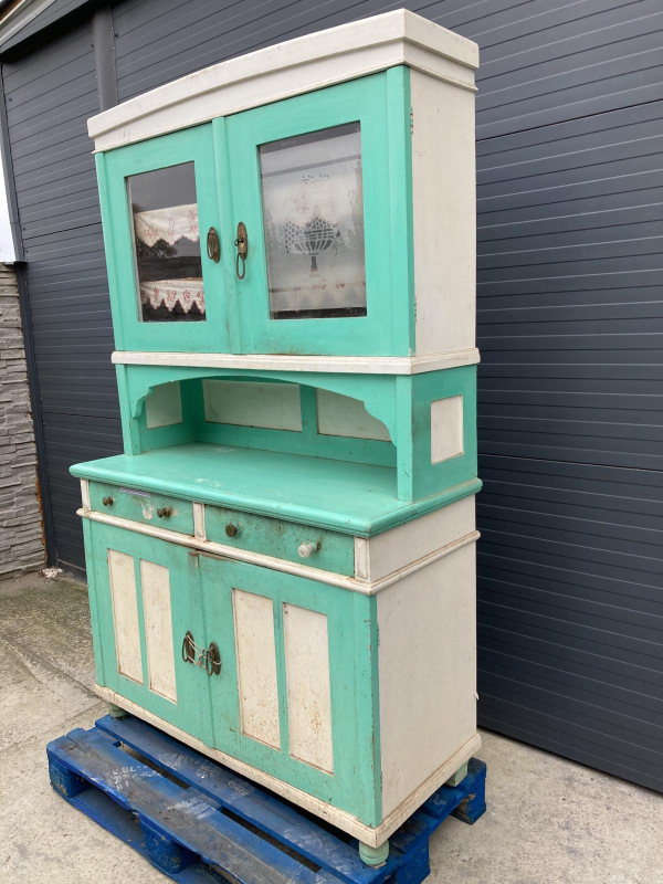 K23 - krásny kredenc/príborník. - Cena 265€ 1