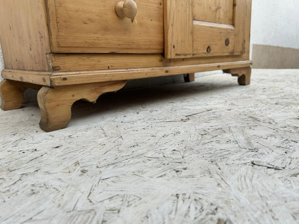 PS23 - Dobová potravinová skrinka - Cena 490€ 3