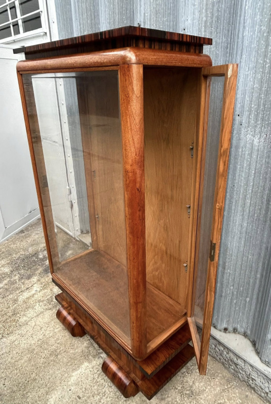 V69 - Vitrina Art DECO - Cena 1.450 € 4