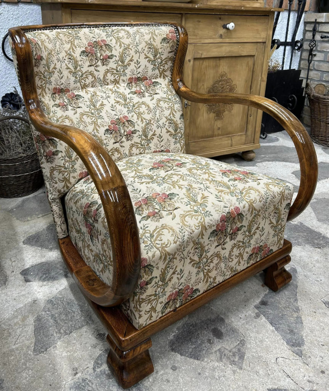 F126 - Art DECO kreslá po renovácii dreva - Cena 540€ / ks. 1