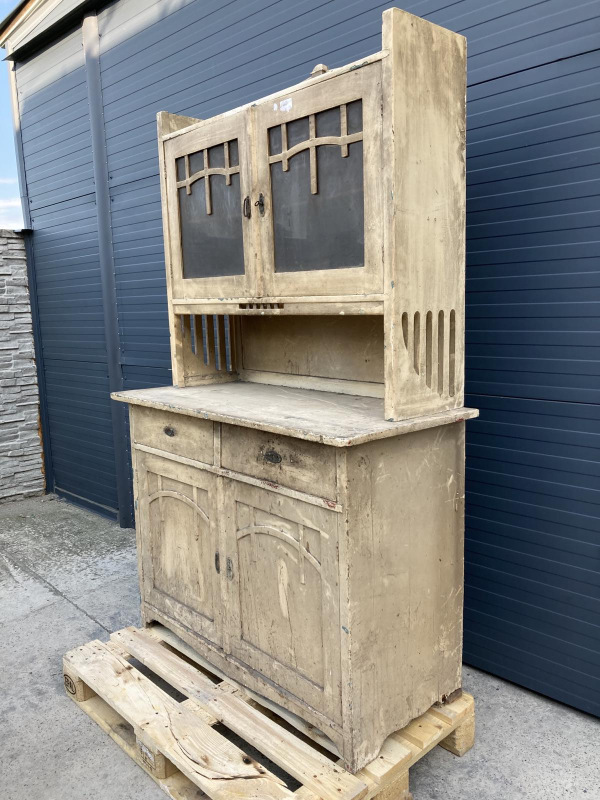 K30 - kredenc Gotika - Cena 270€ 1