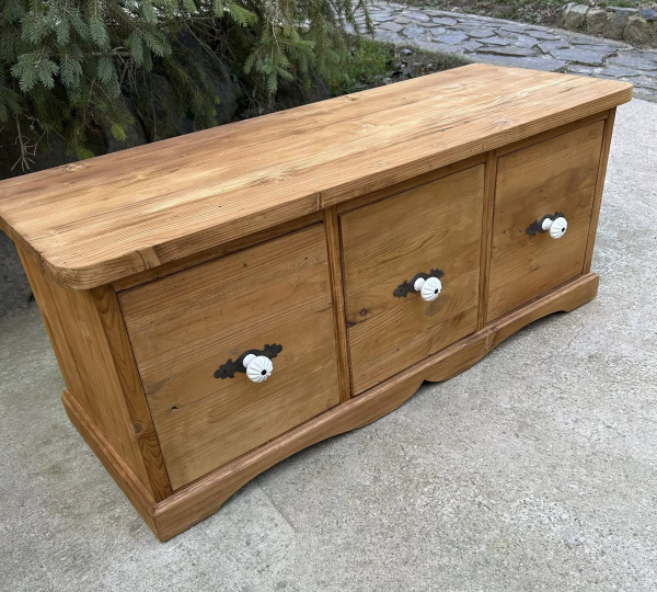 B11 - botník / komoda vo Vintage prevedení. - Cena 195€ 1