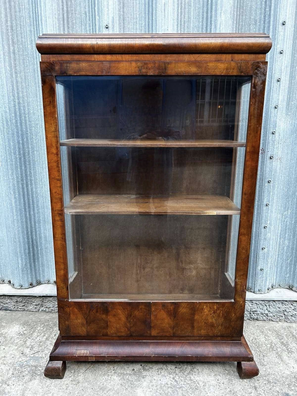 V21 -Art Deco vitrína - Cena 400€.