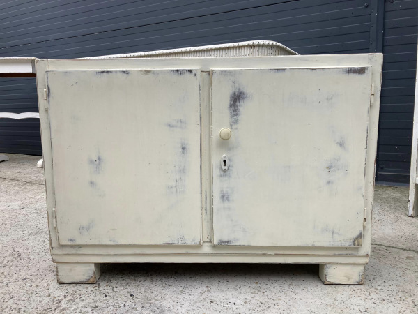 B02 - Botník retro biely vo vintage štýle. - Cena 65€