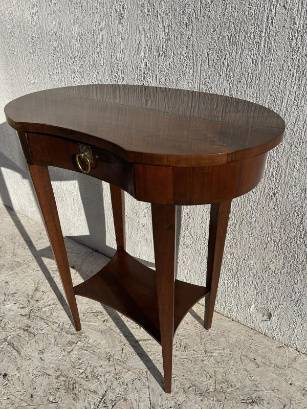 Biedermeier stolík v tvare ladvinky - Cena 390€ 1
