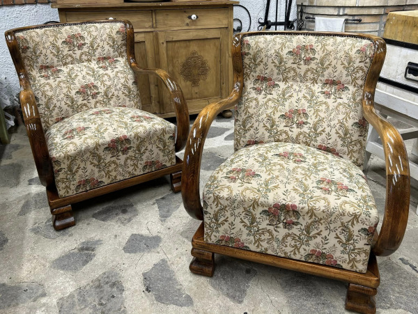 F126 - Art DECO kreslá po renovácii dreva - Cena 540€ / ks.