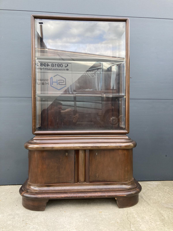 V12 - Art Deco vitrína - Cena 690€