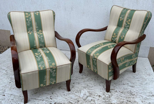 F125 - Art DECO kreslá zreštaurované - Cena 290€/kus 1