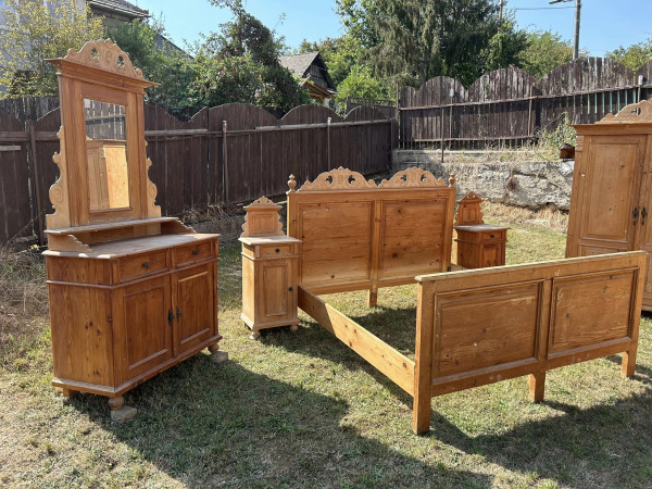 SKR04 - Vidiecka skriňa z mäkkého dreva - Cena 350€ 3