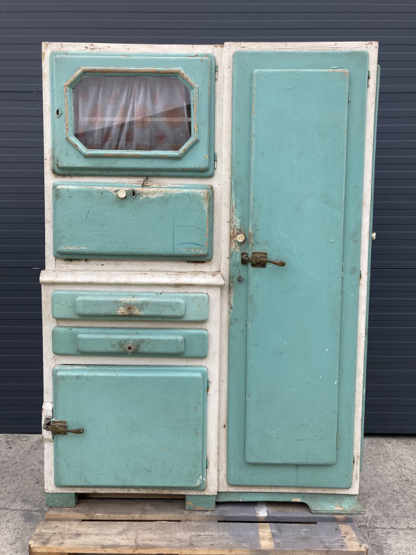 K50 - Kredenc vyrobený na Americký štýl - Cena 490€