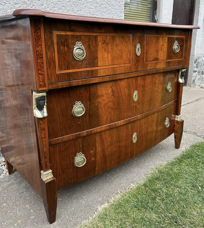 Empírová komoda kompletne zreštaurovaná - cena dohodou 2
