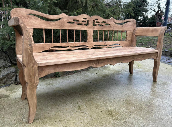 L35 - Vidiecka lavica s patinou. - Cena 360€