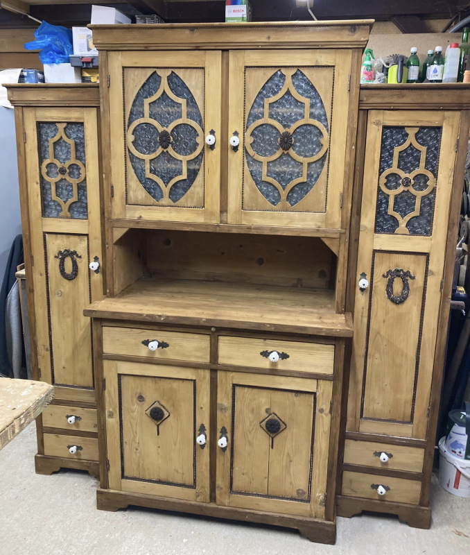 K68 - Meštiacky “Grandiózny” kredenc - Cena 790€ 1