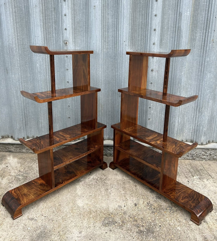 KV07 - Kvetinový stojan/deliaca polica-etažér/stojan na knihy. - Cena 700€ / kus