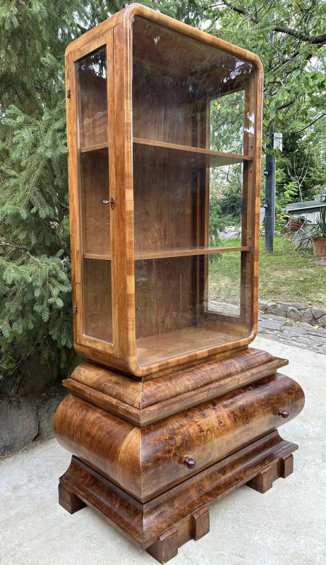 V62 - Art DECO vitrína - Cena 490€ 1