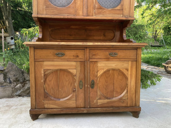 K70 - Kredenc z orechového masívu - Cena 450€ 4