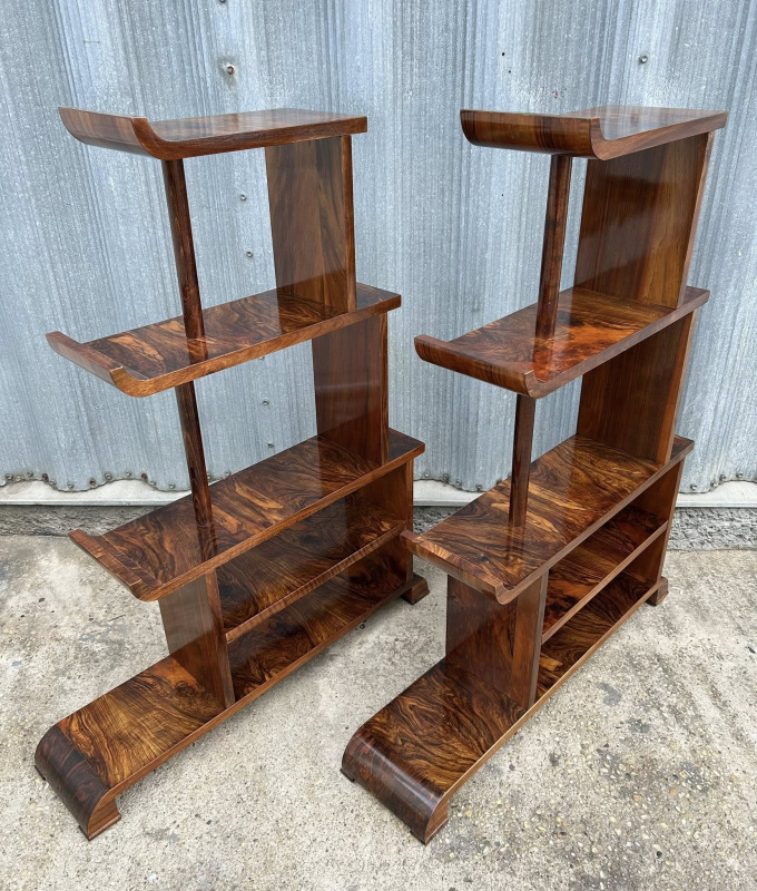 KV07 - Kvetinový stojan/deliaca polica-etažér/stojan na knihy. - Cena 700€ / kus 2