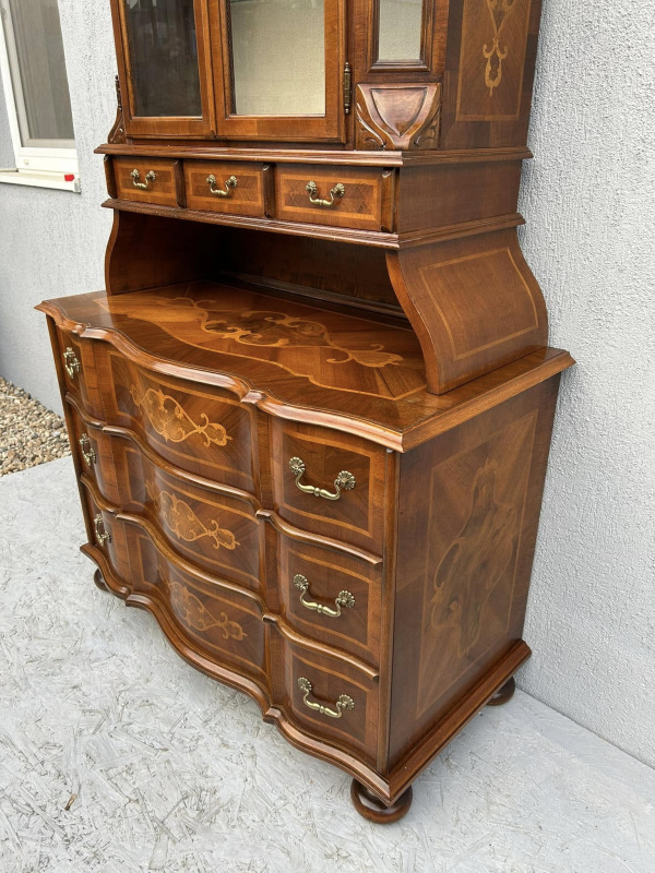 Starožitny sekretár / Taberňák / almara v barokovom štýle - Cena 660 € 2