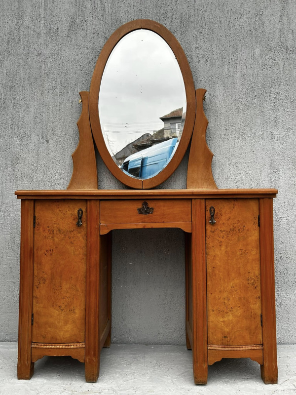 TS01 - Toaletný stolík so zrkadlom - Cena 115€ 2