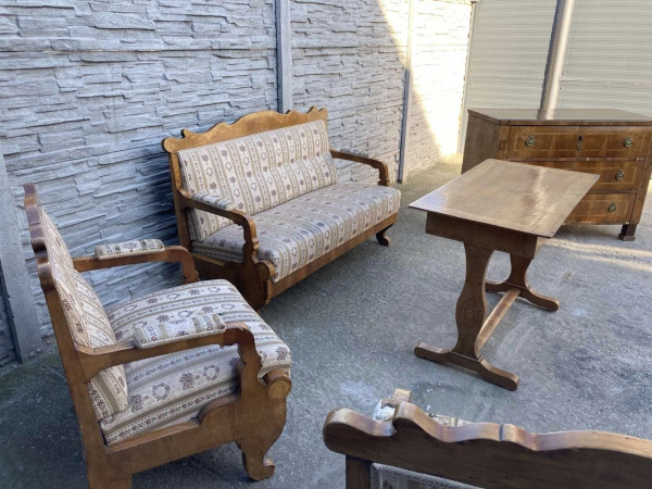 Sedenie v štýle Biedermeier (1830-1860). Cena za komplet 990€ 3