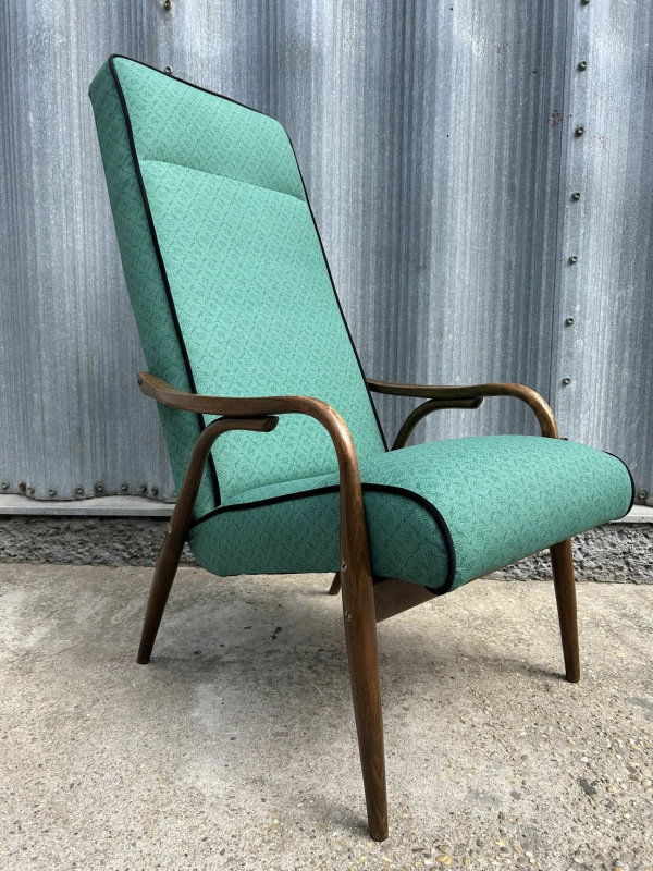 F211 - Retro kreslo - Cena: 250 €