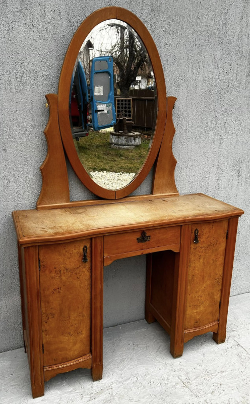 TS01 - Toaletný stolík so zrkadlom - Cena 115€