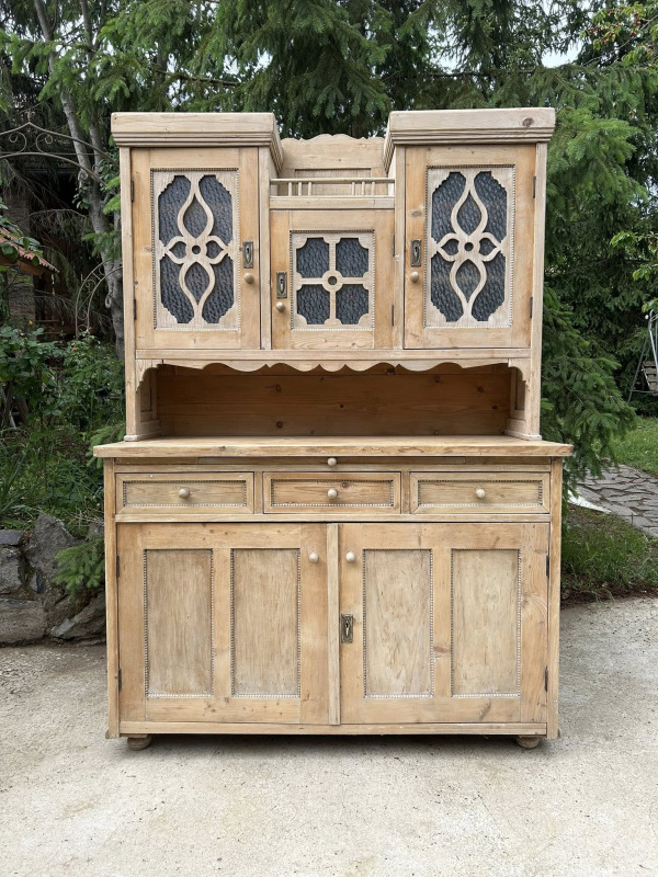 K99 - Vintage starožitný kredenc. - Cena 590 €