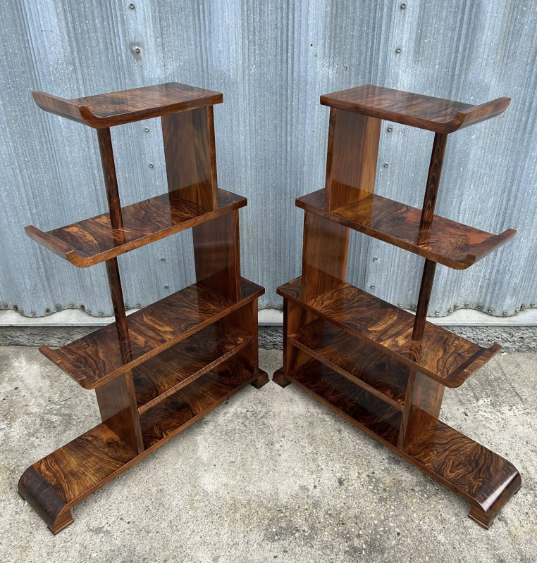 KV07 - Kvetinový stojan/deliaca polica-etažér/stojan na knihy. - Cena 700€ / kus 1