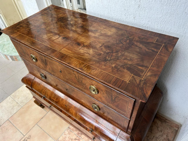 Sarkofág - Biedermeier komoda - Cena dohodou. 2