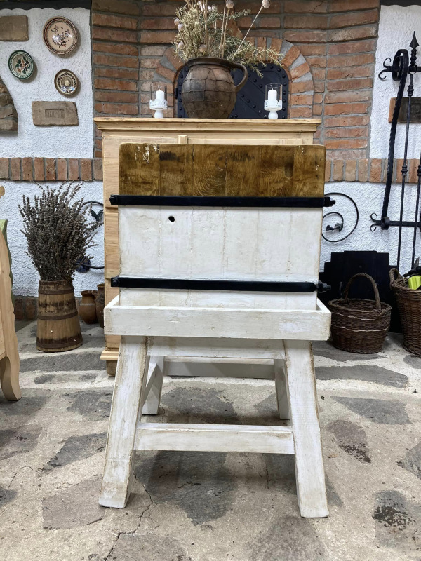 Mäsiarsky klát vo vintage prevedení - Cena 450€ 1