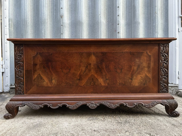 Reprezentačný Neobarokový Písaci stôl - Cena 1.200€