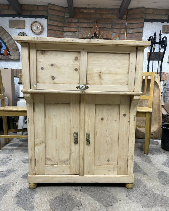 KOM12 - Vintage komoda/skrinka - toaletná skrinka - Cena 280€