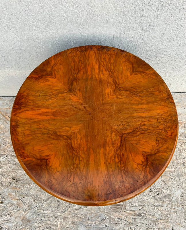 S63 - Okrúhly stolík artdeco - Cena 270 €