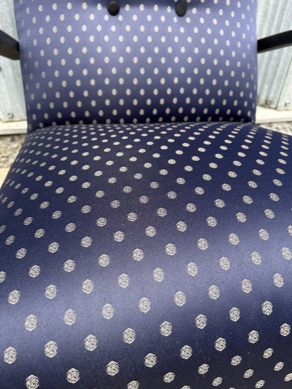 F212 - Kreslo J. HALABALA (C-profil) 1 kus - Cena: 330 € 5