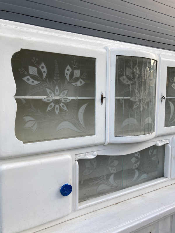 K46 - Kredenc v provensálskom štýle - Cena 390€ 3