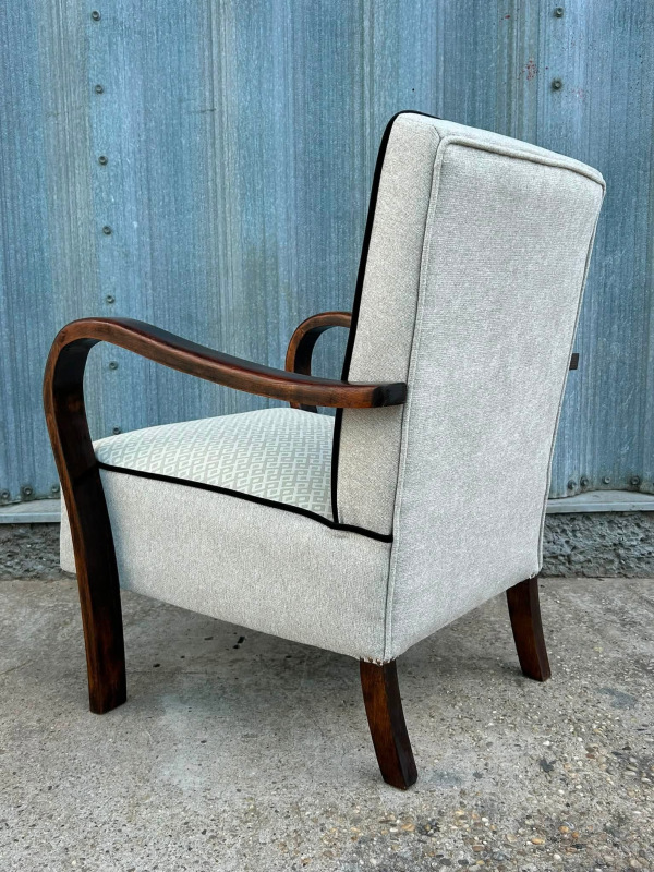 F230 - Kreslo solitér v štýle Art DECO - Cena 320€ 3