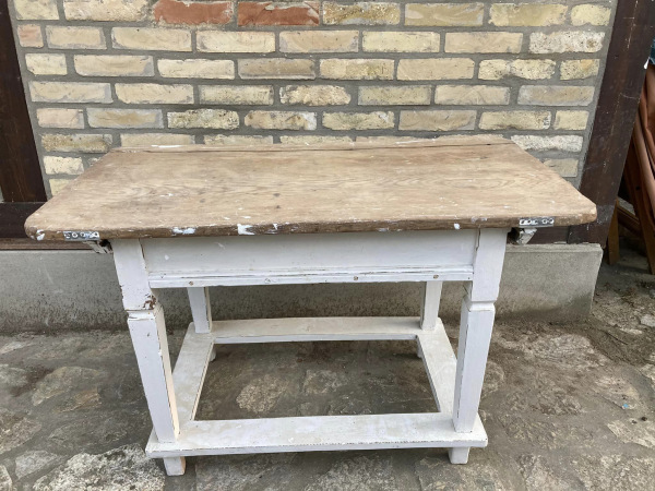 ST08 - Kuchynský stôl vo vintage štýle - Cena 150€ 1