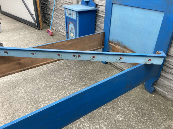 Krásna spálňa s ľudovým námetom - Cena za komplet 250€ 5