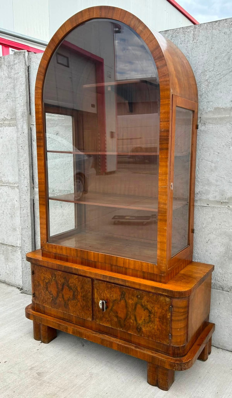 V71 - Art DECO vitrina - Cena 590 € 2