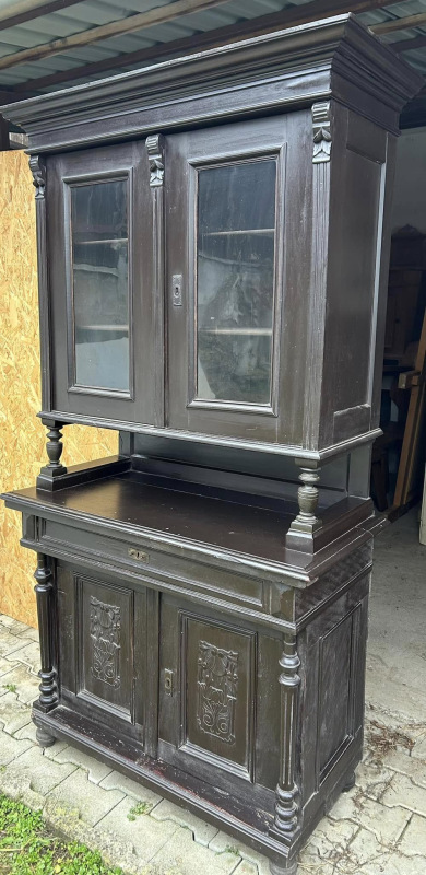 K87 - Kredenc Altdeutsch v bytovom stave. Cena 280€ 1