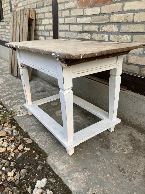 ST08 - Kuchynský stôl vo vintage štýle - Cena 150€