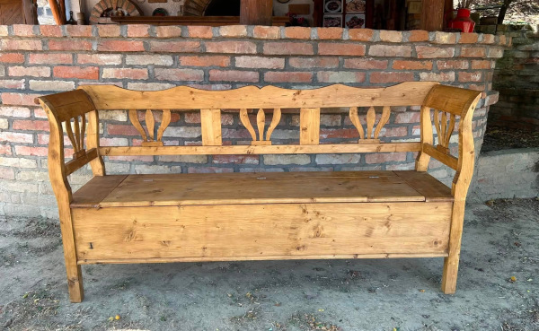 L51 - Vidiecká lavica / šafáreň - Cena 420 €