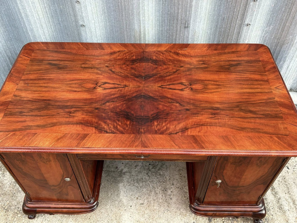 Neobarokovy písací stôl s historickou patinou - Cena 980€ 4