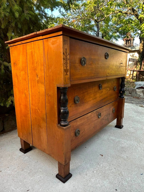 Komoda Biedermeier z orechového masívu - Cena dohodou 3